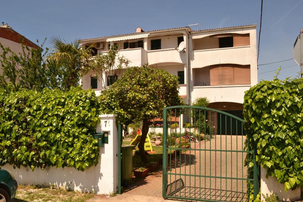Apartments Meri Zadar Exterior photo